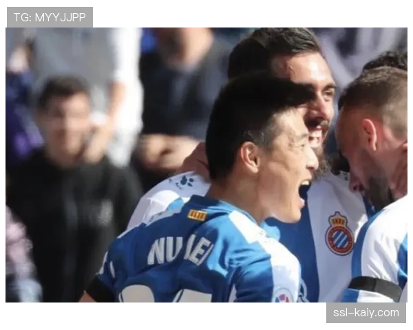 技术动态:西甲计划在下赛季全面启用新技术,更详细追踪球员跑位与阵型热图