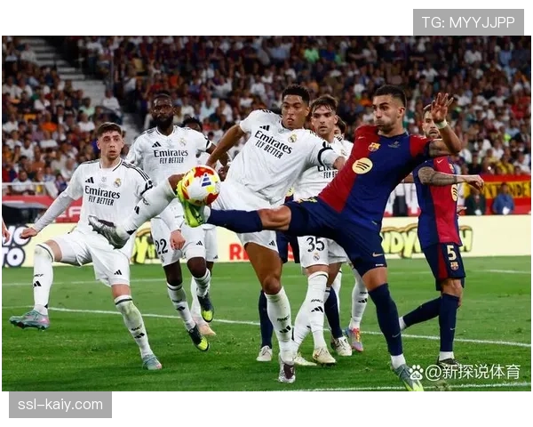 哈维确认佩德里伤愈,巴萨对阵塞维利亚将重启高强度前场逼抢 哈维确认佩德里伤愈,巴萨对阵塞维利亚将重启高强度前场逼抢